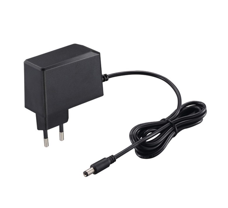 ISPRAVLJAČ 5V 3A(2.5MM)